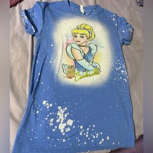 Cinderella Graphic Tee size S